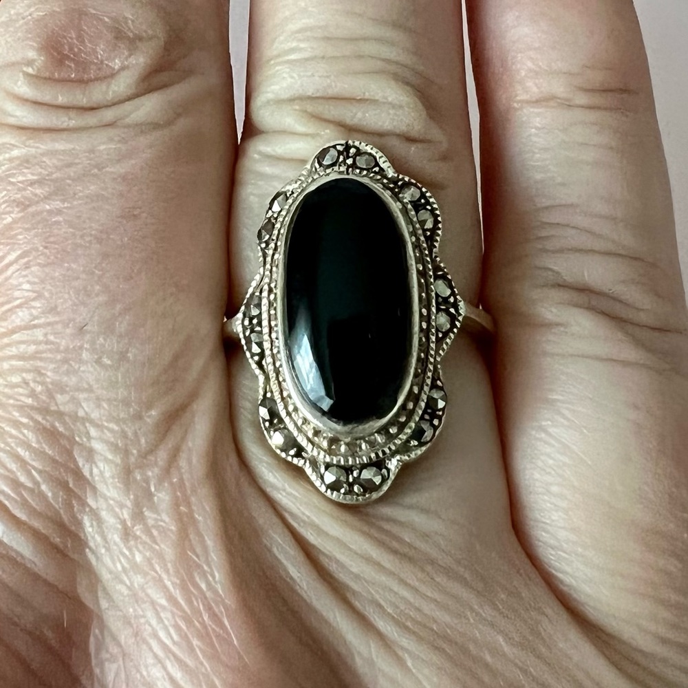 Ring - Picture 8 of 8